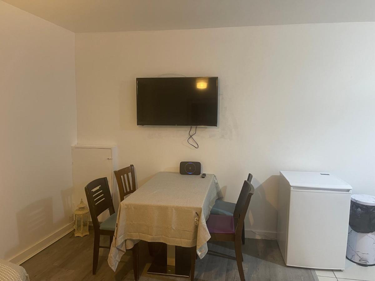 شقة 2 Bed Flat Right In Centre Of Portrush Town المظهر الخارجي الصورة